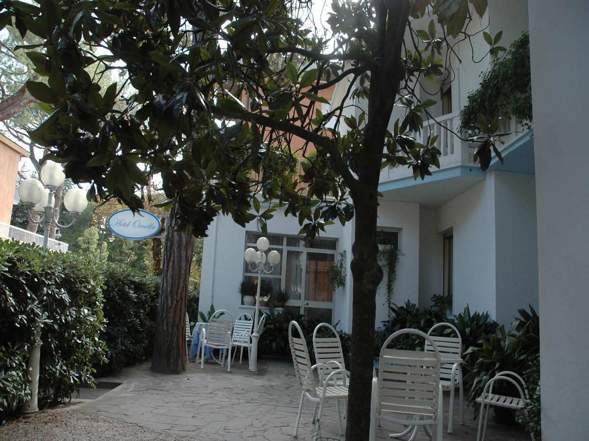 Hotel Pensione Ornella Чезенатико Екстериор снимка